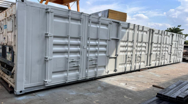 Container 40' high cube per Batterie 